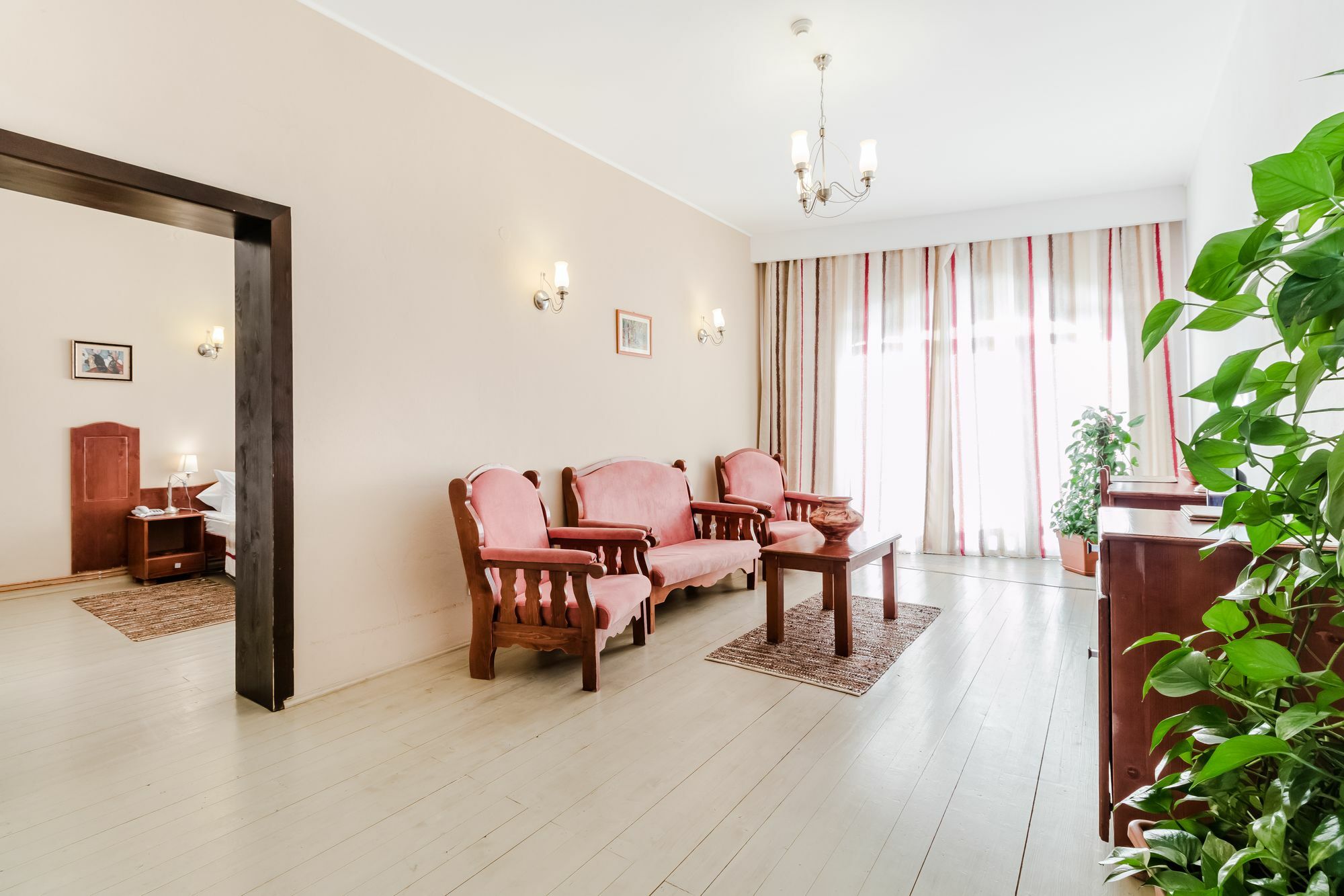 Ezio House Hotel Timisu de Jos Ngoại thất bức ảnh